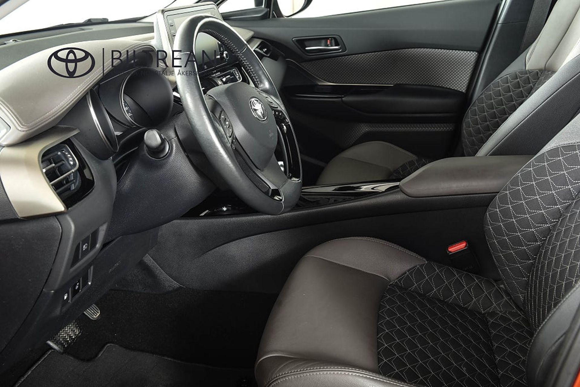Toyota C-HR 2021, bild 6/10