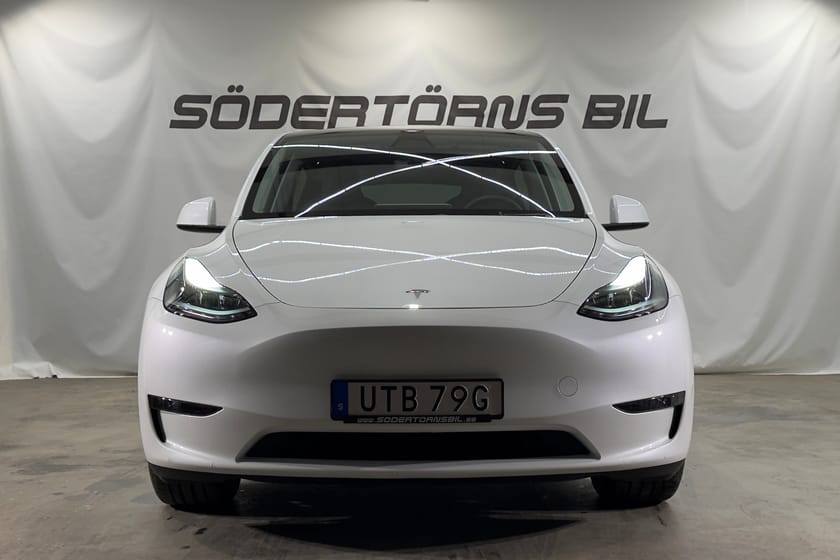 Bild 4 av Tesla Model Y Long Range AWD AUTOPILOT DRAG PANO 1 BRUKARE MOMSBIL