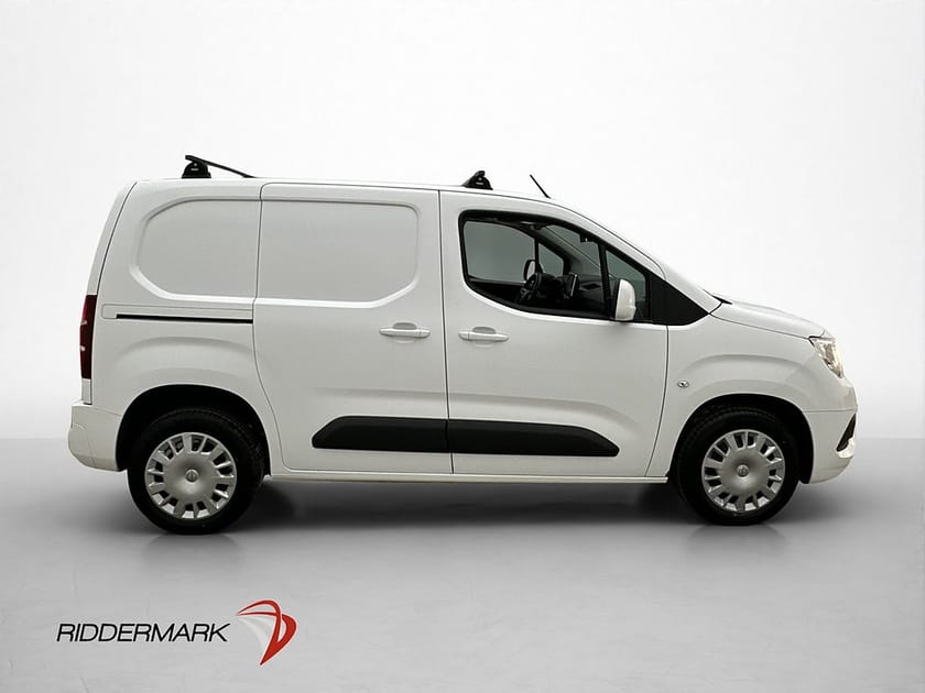 Bild 2 av Opel Combo Cargo IP 1.5HDi Värmare Drag B-Kamera Farthållare CARPLAY