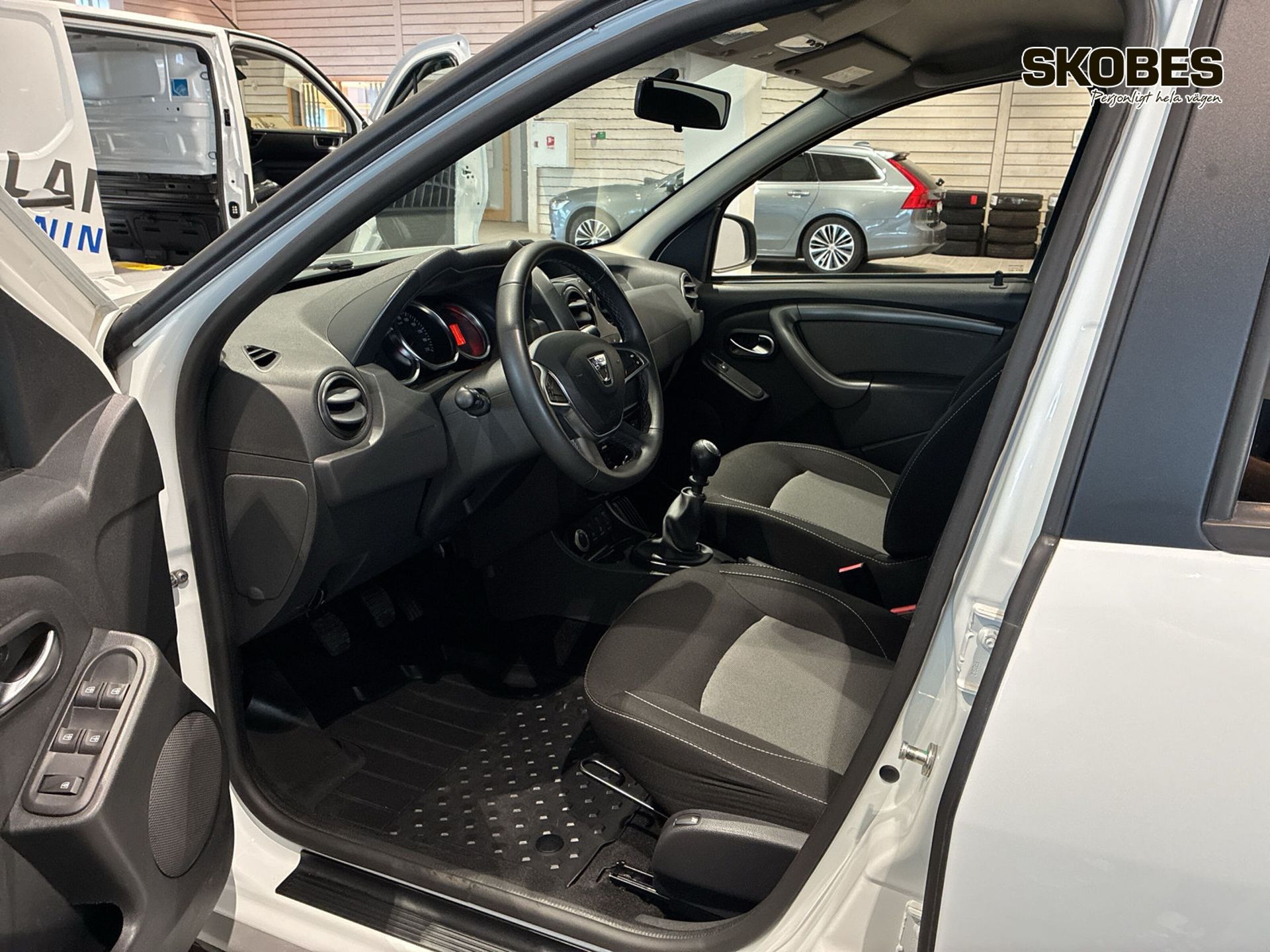 Dacia Duster 2018, kuva 7/10