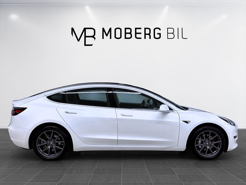 Bild 4 av Tesla Model 3 Standard Range Plus 325hk Helg på Moberg! Pano Läder