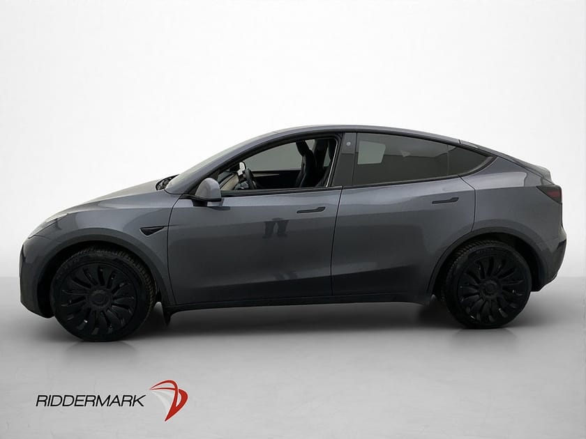 Bild 5 av Tesla Model Y Long Range AWD Svensksåld Dragkrok MOMS