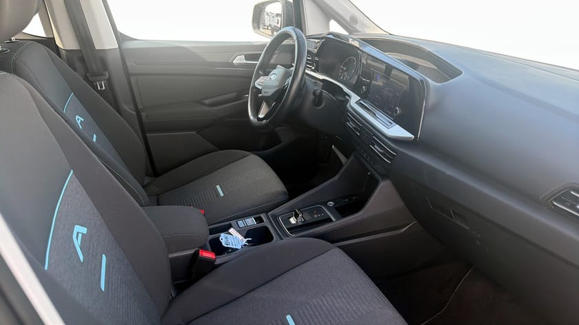 Bild 3 av Ford Grand Tourneo Connect 7-sits 2,0L 122Hk / Värmare / Carplay