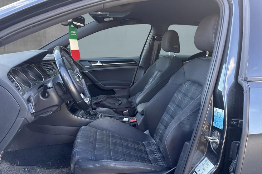 Bilde 4 av Volkswagen Golf GTE Service I Nye sommerhjul I