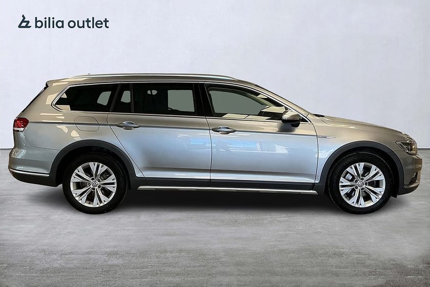 Bild 5 av Volkswagen Passat Alltrack 2.0 TDI 4Motion B-kamera Drag Helskinn P-värme
