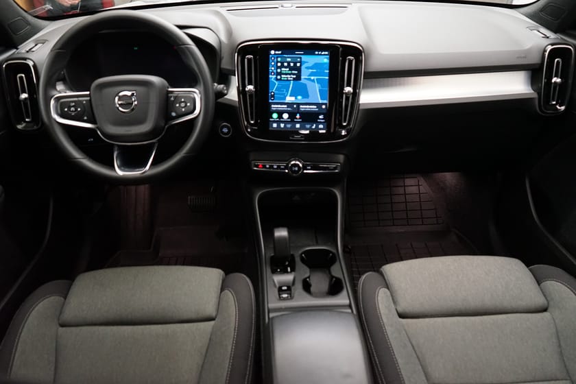 Bild 5 av Volvo XC40 B4 FWD Bensin Core SE II, Baklucka elmanövrerad