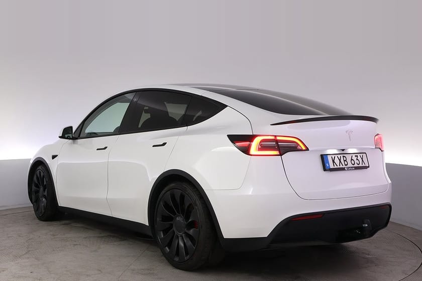 Bild 4 av Tesla Model Y Performance Full Self Drive Panorama Drag