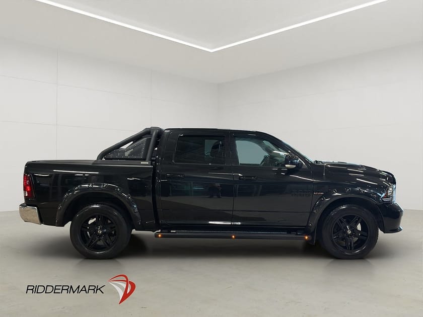 Bild 5 av RAM 1500 Crew Cab Sport 5.7 4x4 Luft Alpine Drag Taklucka Skinn MOMS