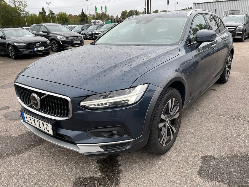 Bild 1 av Volvo V90 Cross Country