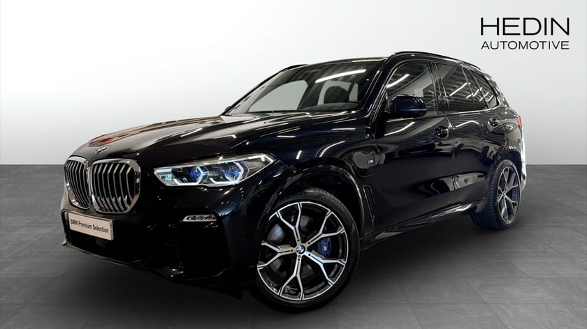 Bild 1 av BMW X5 xDrive45e iPerformance xDrive 45e M Sport H/K Laser Pano Sky Komfortstolar Drag 360