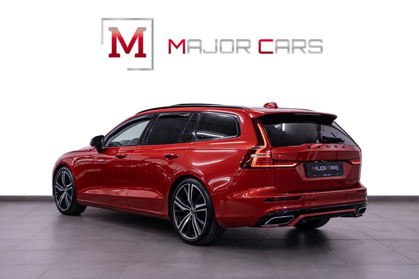 Bild 4 av Volvo V60 D4 R-Design Pano H/K 20" HuD 4-Zons 190hk