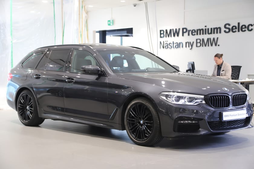 Bild 3 av BMW 520d xDrive Touring M Sport / Panorama / HUD / HK / Värmare