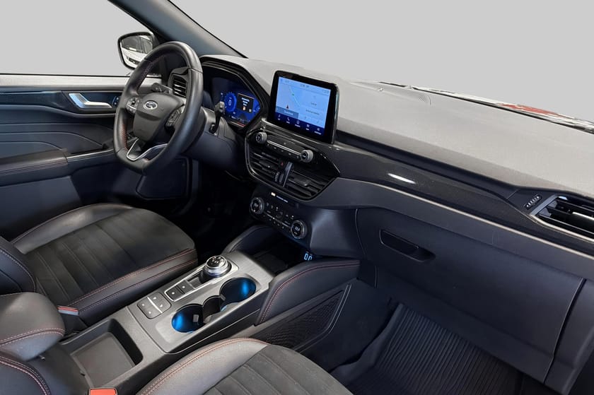Bild 4 av Ford Kuga Plug-In Hybrid ST-Line X B&O Kamera Drag Navi