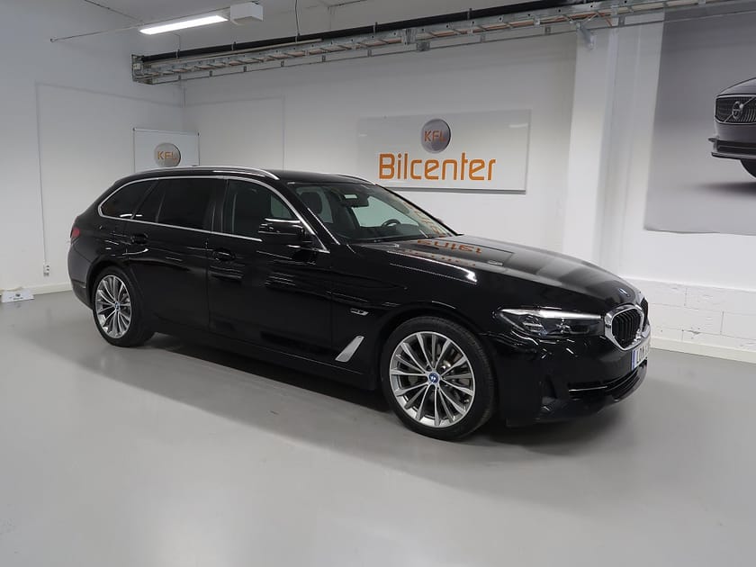 Bild 4 av BMW 530e xDrive Touring V-Däck ingår Skinn-Drag-Kamera-Navi-CarP