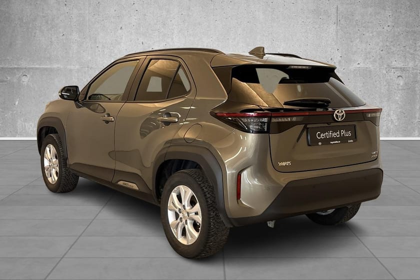 Bilde 3 av Toyota Yaris Cross Hybrid 115 AWD-i Active Tech/4x4/alle servicer/automat/