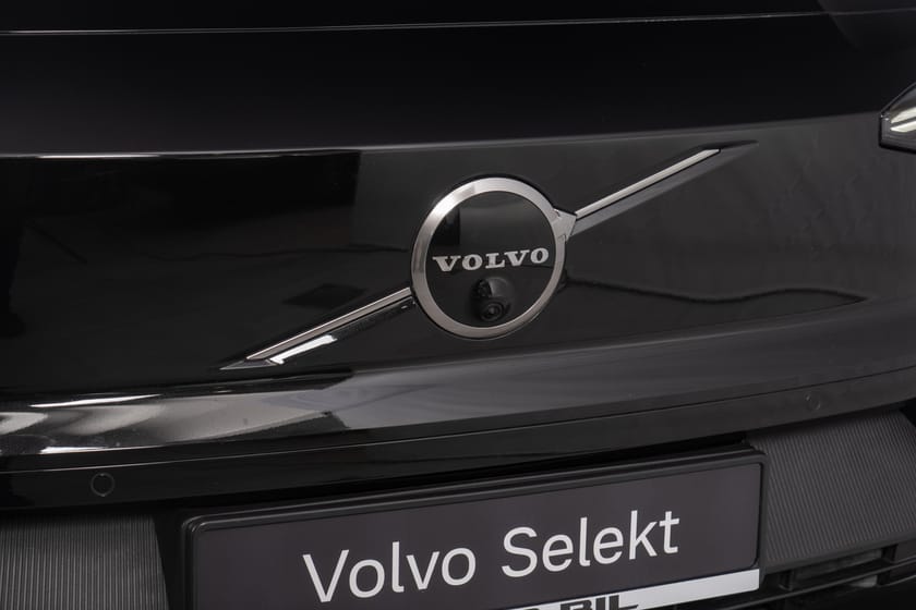 Bilde 4 av Volvo EX30 Twin Motor Performance 428 hk Ultra. Harman Kardon/Soltak/360 kam/aktive lys