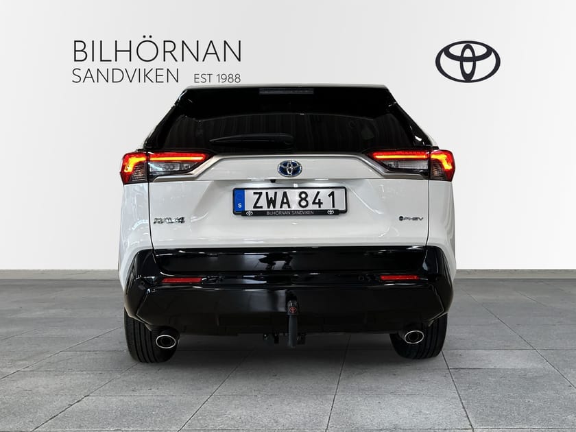 Bild 4 av Toyota RAV4 Plug-in Hybrid 2,5 Laddhybrid AWD-i X-Edition Dragkrok Vinterhjul