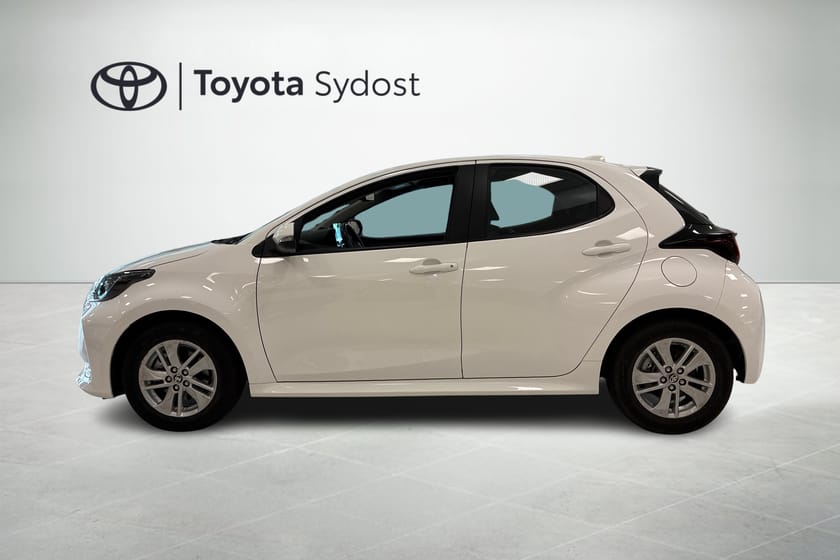 Bild 3 av Toyota Yaris Hybrid 5d. Active Automat Rattvärme Backkamera mm