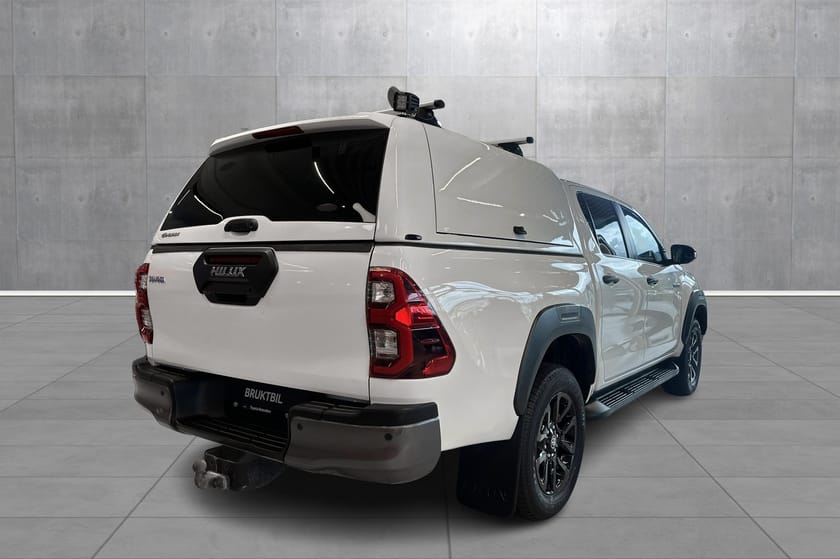 Bilde 5 av Toyota Hilux Dobbelcab 2,8 diesel D-4D  Invincible  X 4WD