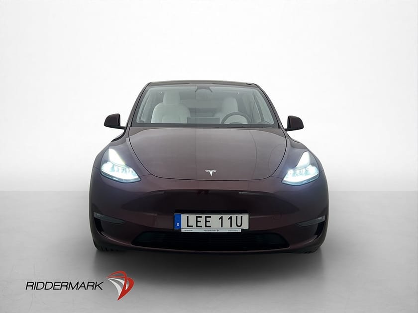 Bild 3 av Tesla Model Y Long Range AWD MOMS Drag Panorama
