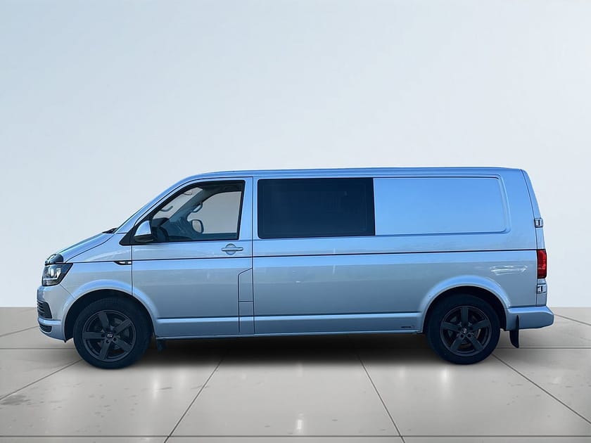 Bild 4 av Volkswagen Transporter Kombi T30 2.0 TDI 5-sits AWD Drag Dvärm S/V-hjul