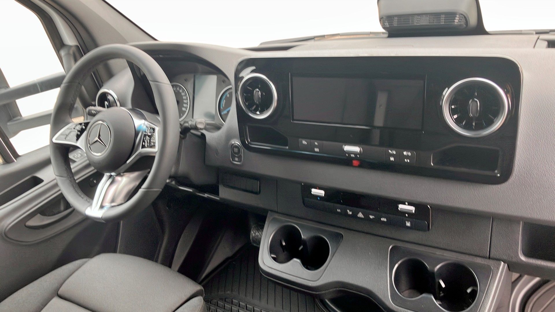 Mercedes-Benz Sprinter 2026, photo 4/9