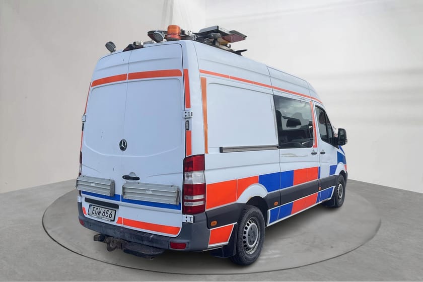Bild 5 av Mercedes-Benz Sprinter 316 BlueTEC Skåpbil CDI (163hk) 6-sits Reparationsobjekt