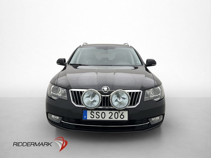 Bild 2 av Škoda Superb Kombi Skoda 2.0 TDI 4x4 Elegance Värm Drag P-sensorer