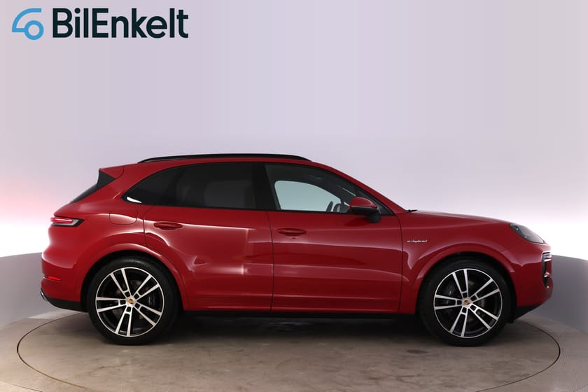 Bild 2 av Porsche Cayenne E-Hybrid Pano HUD Bose Luftfjädring Moms