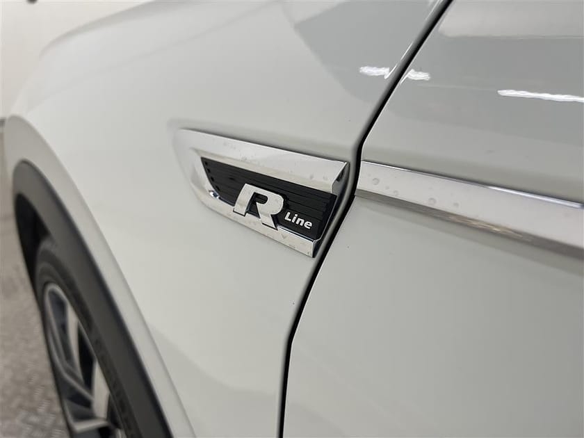 Bild 5 av Volkswagen Tiguan 1.4 TSI 4M R-Line Cockpit Värmare Drag