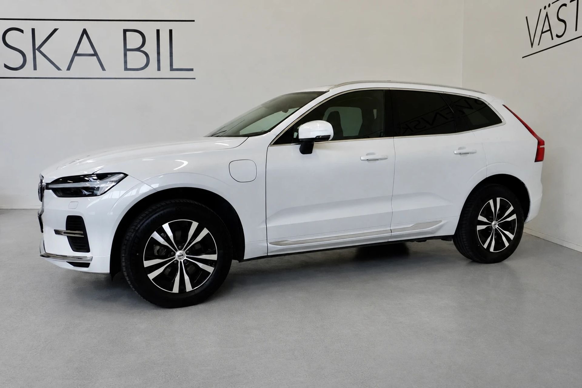 Volvo XC60 T6 Plug-In Hybrid AWD 2025, bild 3/10