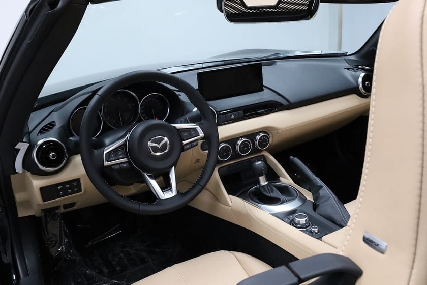 Bild 3 av Mazda MX-5 1.5 SKYACTIV-G 132 HK Kazari | Backkamera |