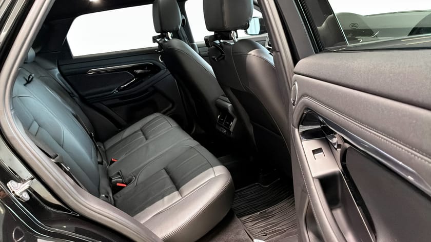 Bild 5 av Land Rover Range Rover Evoque P300e AWD SE P300e, Black Pack, Pano, Avtagbar dragkrok, Meridian