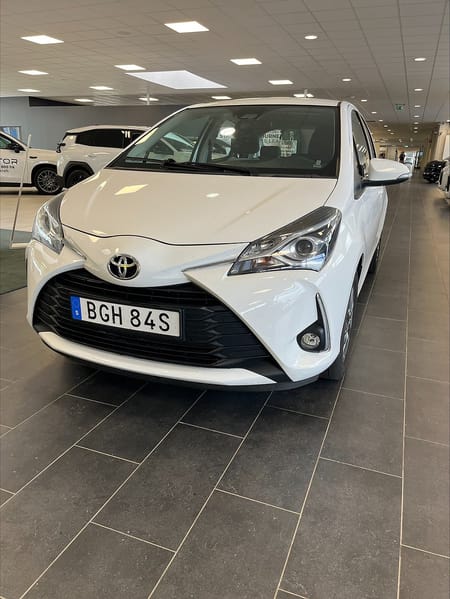 Toyota Yaris 5-dörrar 1.5 VVT-iE Active 111hk / Vinterhjul