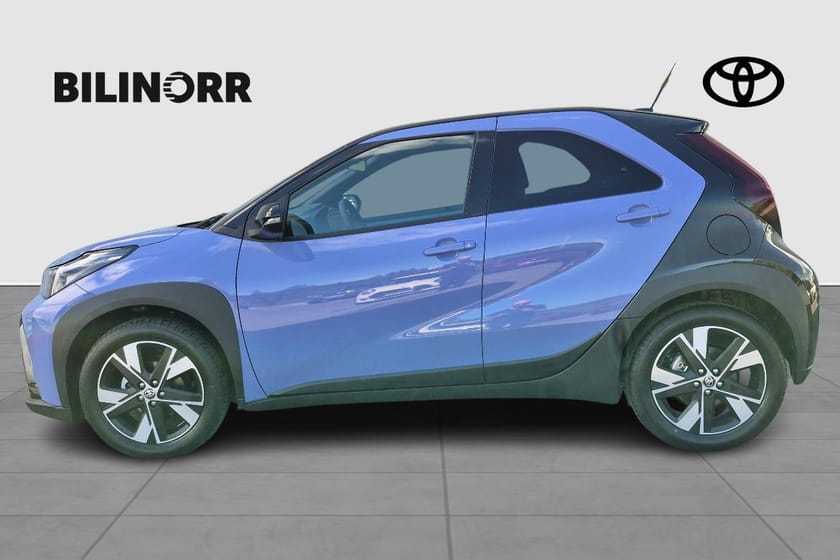 Bild 2 av Toyota Aygo X Hybrid e-CVT Pulse |VHJUL|