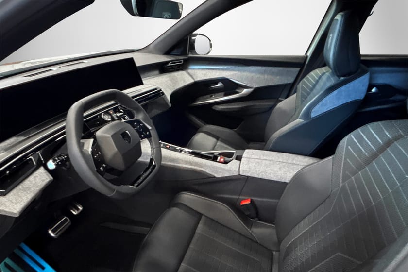 Bild 5 av Peugeot 5008 Hybrid 145