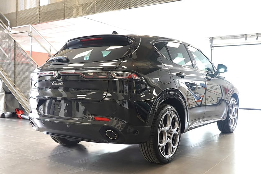 Bild 3 av Alfa Romeo Tonale Plug-in-Hybrid 280hk Q4 Veloce PHEV / SE UTRUSTNING