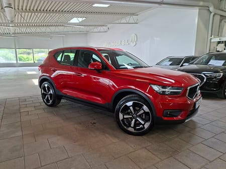 Volvo XC40 T3 Momentum Adv Edt. Navi|Drag|Backkamera VOC
