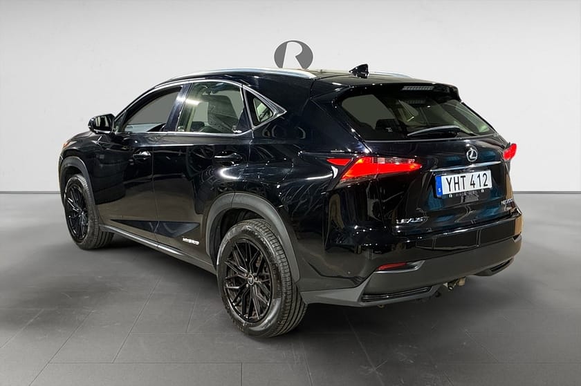 Bild 5 av Lexus NX 300h AWD 197 HK AUT BACKKAMERA DRAG 492KR/ÅR 18"