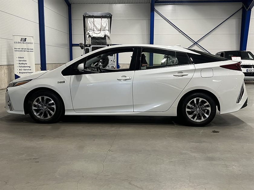 Bild 5 av Toyota Prius Plug-in Hybrid 1.8 123 HK / Executive / JBL / HUD /