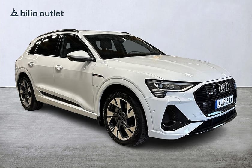 Bild 4 av Audi e-tron 55 quattro S Line /Dragkrok / Night Vision /HUD/ Matrix