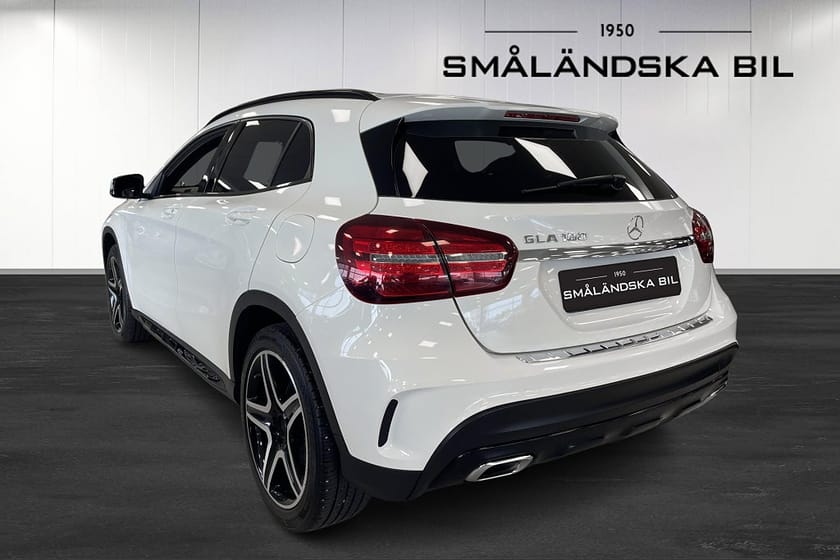 Bild 3 av Mercedes-Benz GLA 180 7G-DCT AMG Line V-hjul