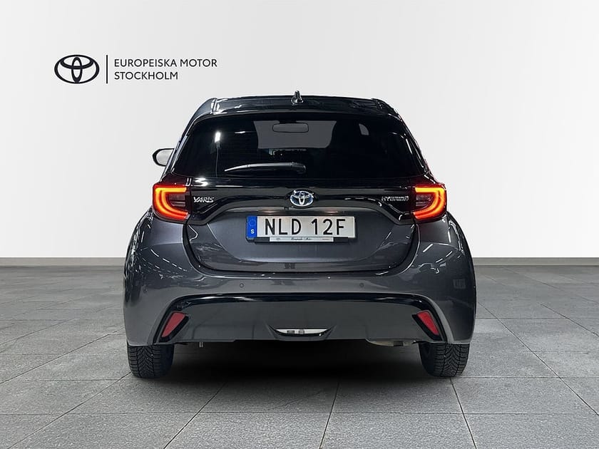 Bild 4 av Toyota Yaris Hybrid 1.5 HSD Style Skyview JBL Säkerhets paket / V-hjul