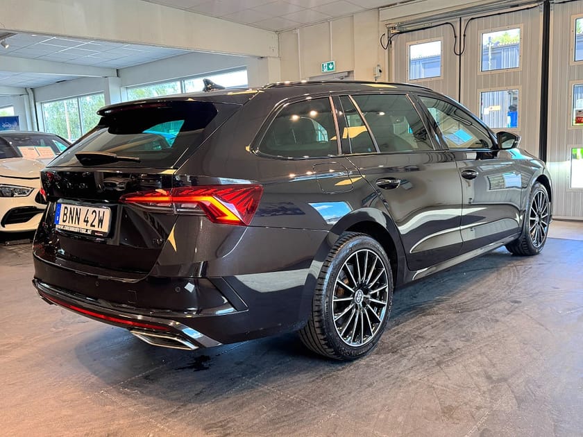 Bild 4 av Škoda Octavia Kombi RS iV