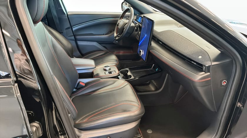 Bild 3 av Ford Mustang Mach-E Standard Range AWD 440km Räckvidd 269hk