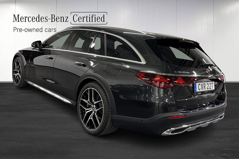 Bild 4 av Mercedes-Benz E 300 de 4MATIC All-Terrain E300 BURMESTER//SUPERSCREEN//HEAD-UP