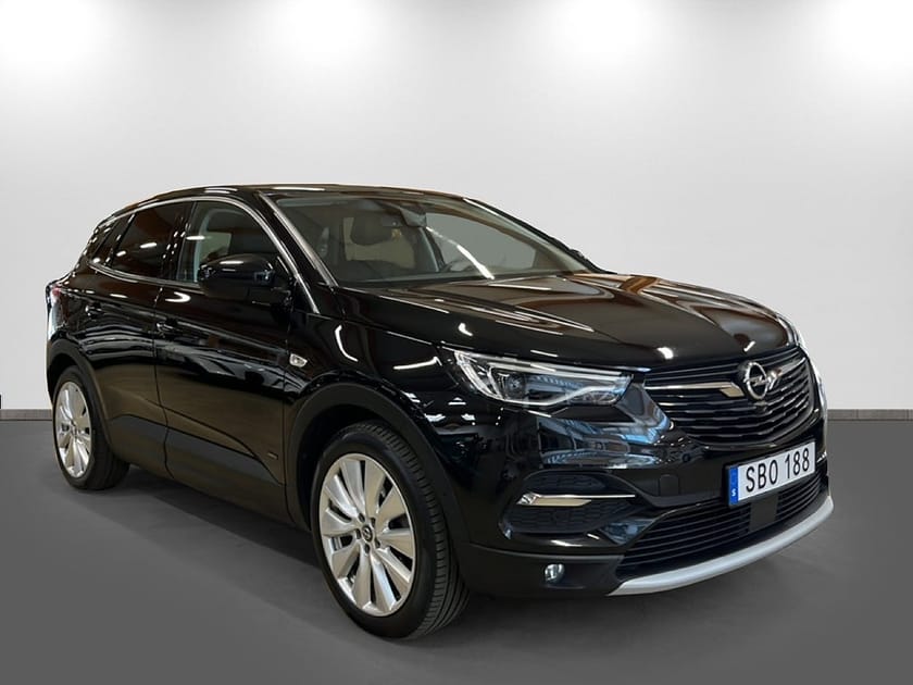 Bild 3 av Opel Grandland Hybrid4 300 300hk Ultimate "Drag"