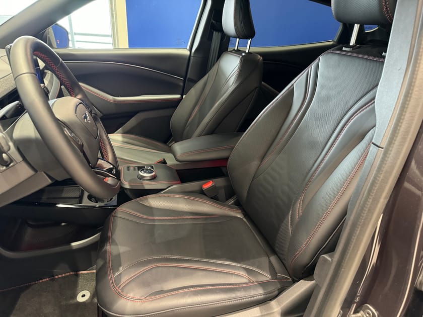 Bild 5 av Ford Mustang Mach-E Standard Range AWD 400KM / Teknik Pkt. SR Teknikpaket