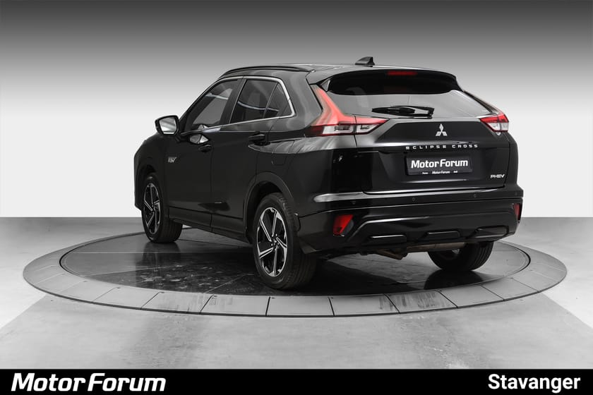 Bilde 3 av Mitsubishi Eclipse Cross PHEV INSTYLE+ / NORSK/ SKINN/ SOLTAK