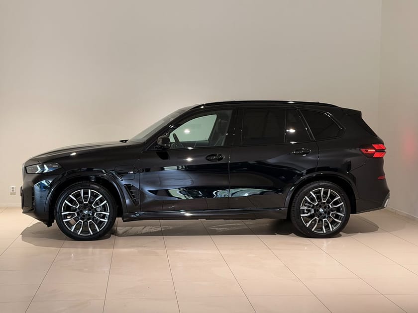Bild 2 av BMW X5 xDrive50e xDrive 50e, M-Sport-Business Ed, Panorama, Komfortstol